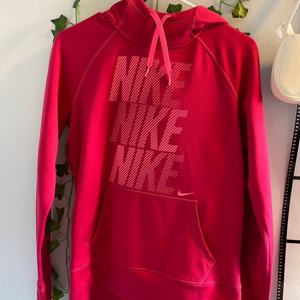 nike sweatshirt